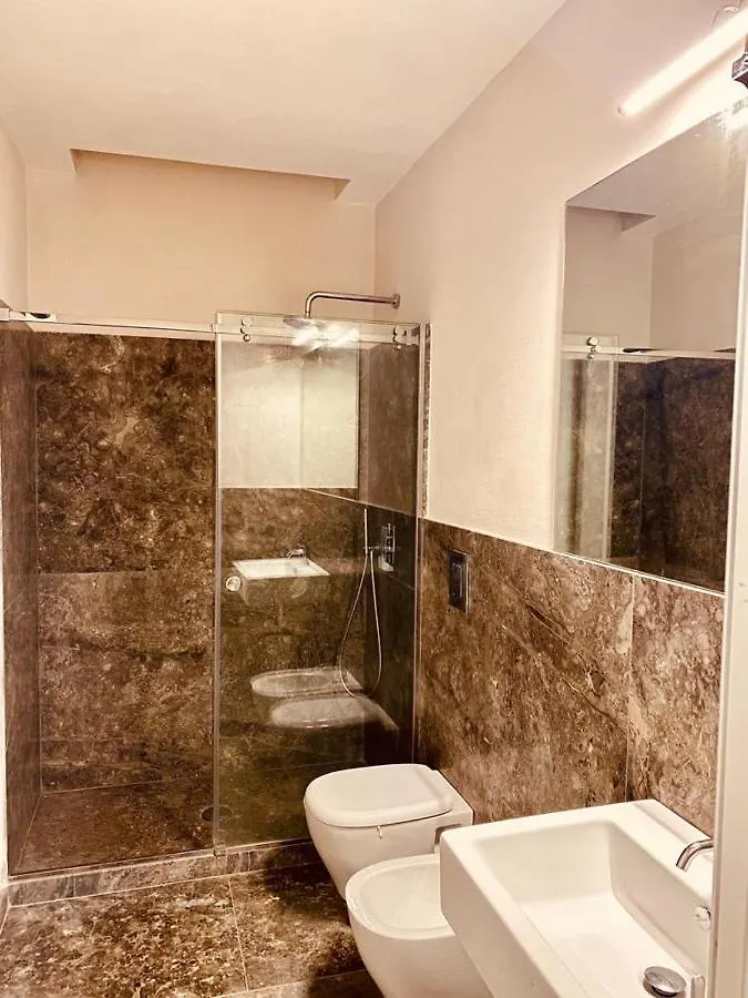 Lancia Di Barolo Suite Palermo Apartment